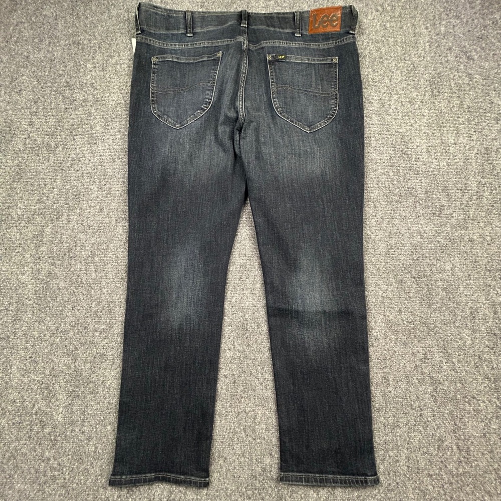 Lee Extreme Motion MVP Jeans Mens 38x29 Blue Dark Wash Slim Taper Denim Pants - Picture 3 of 13